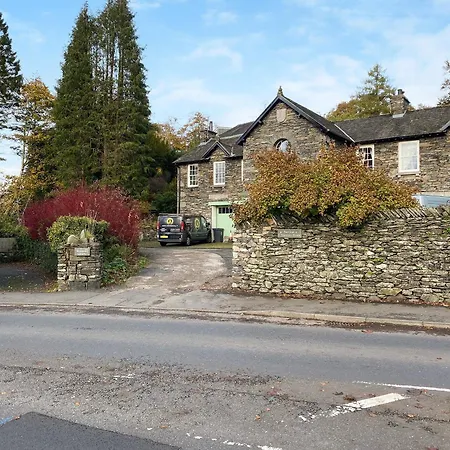 Highwood Holiday home